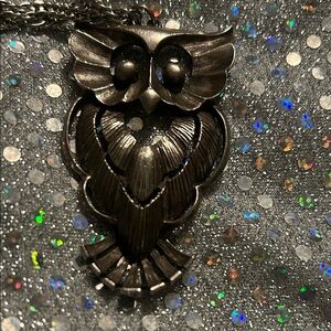 Silver Owl Pendant Necklace (O12)